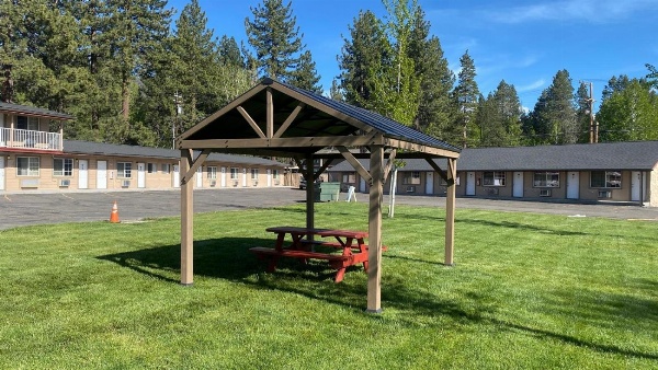 Beverly Lodge Main image