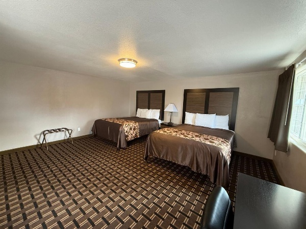 Beverly Lodge image 7